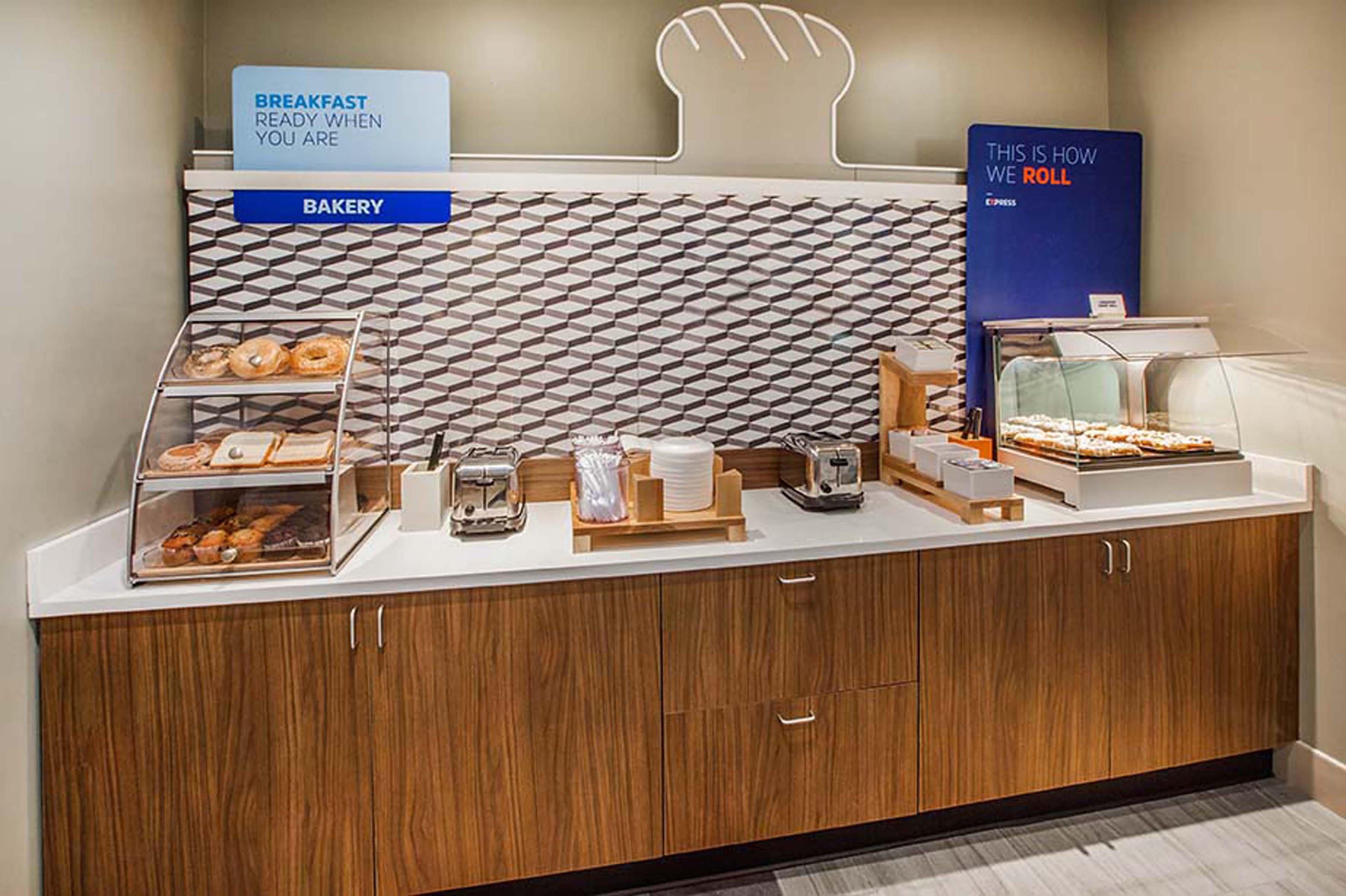 Holiday Inn Express & Suites New Castle By Ihg Buitenkant foto